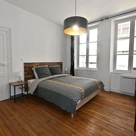 3 Appartements Premium Au Pied De La Cathedrale - Hypercentre Sens Exterior photo