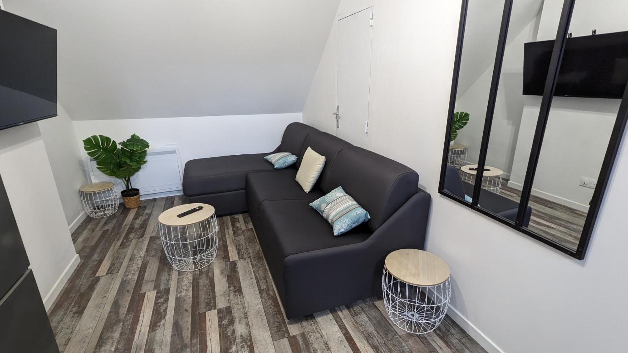3 Appartements Premium Au Pied De La Cathedrale - Hypercentre Sens Exterior photo