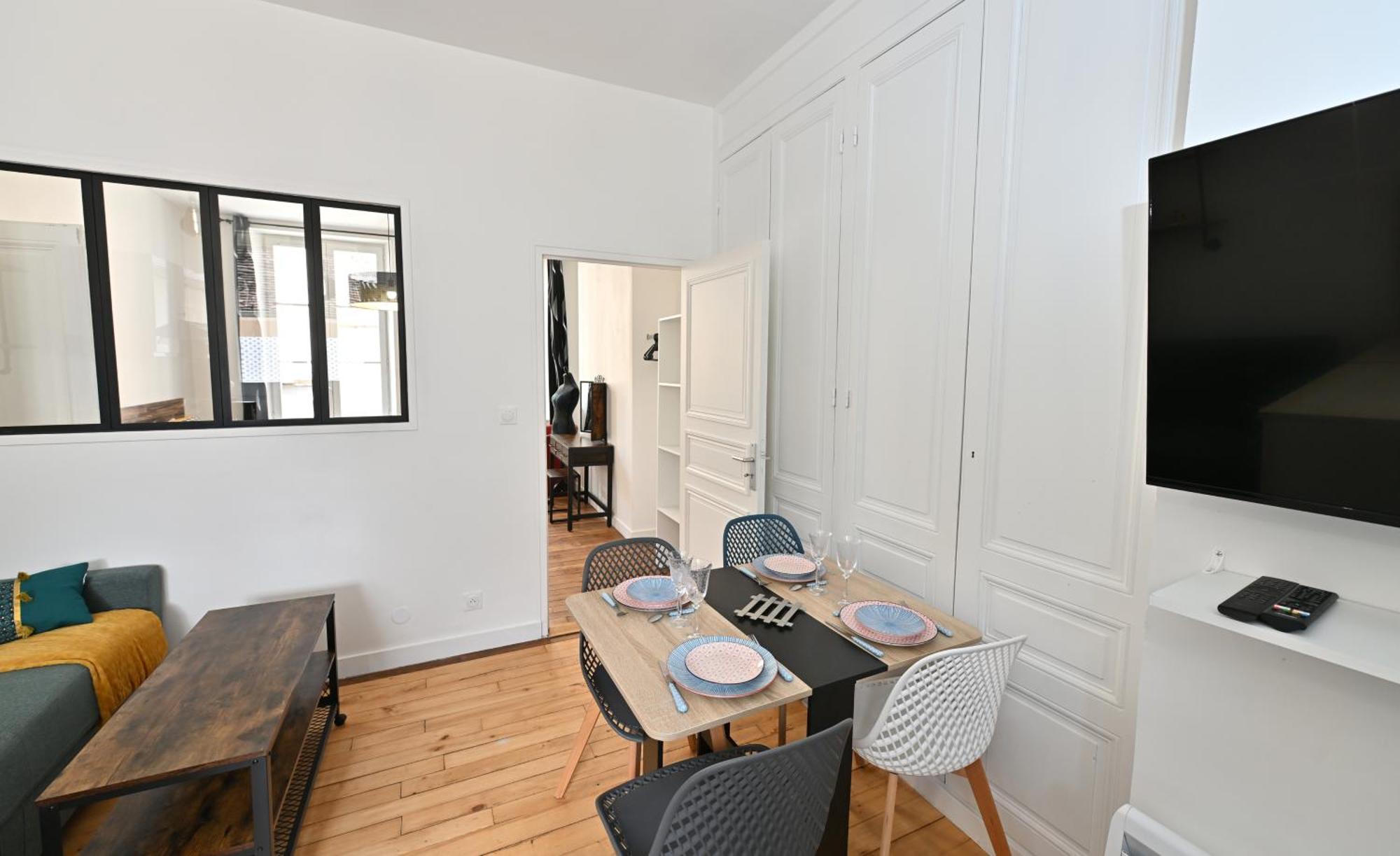 3 Appartements Premium Au Pied De La Cathedrale - Hypercentre Sens Exterior photo